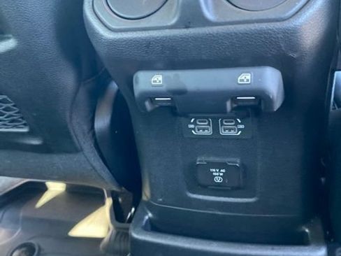 Used 2023 Jeep Wrangler Unlimited Rubicon 4xe AWD/4WD image 21
