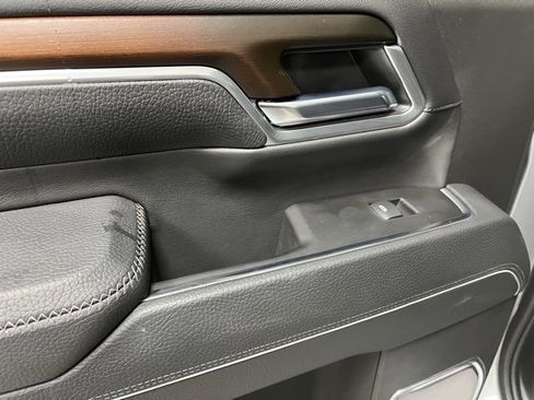 Used 2025 GMC Sierra 3500 Denali w/ Denali Reserve Package image 44