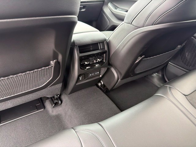 New 2026 Jeep Grand Cherokee Altitude AWD/4WD image 9