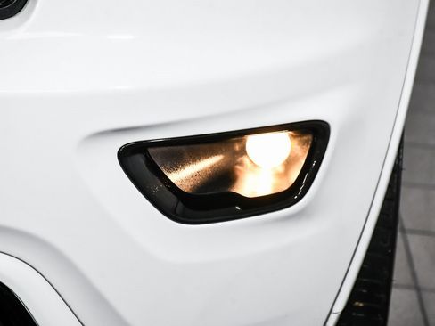 Used 2021 Jeep Grand Cherokee Laredo X image 64