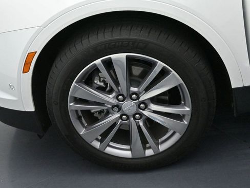 Used 2025 Cadillac XT5 Premium Luxury w/ Technology Package image 40