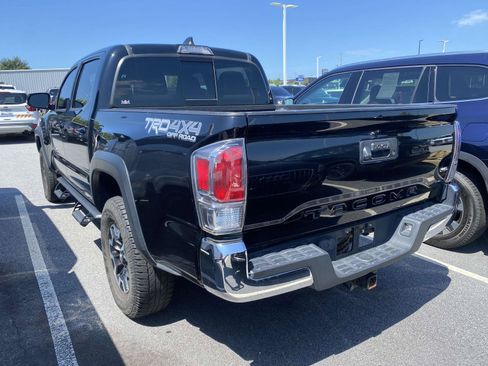 Used 2021 Toyota Tacoma TRD Off-Road AWD/4WD image 5