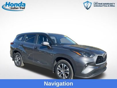Used 2023 Toyota Highlander XLE