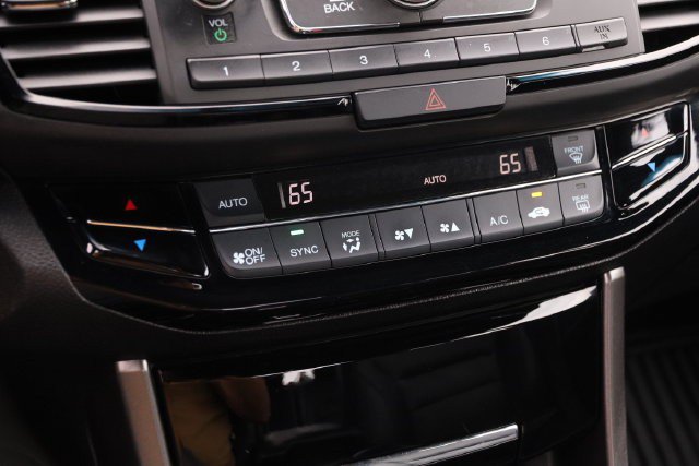 Used 2017 Honda Accord Sport Special Edition image 18