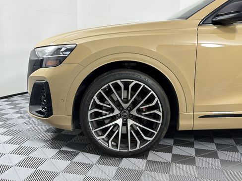 Used 2025 Audi SQ8 Prestige AWD/4WD image 7