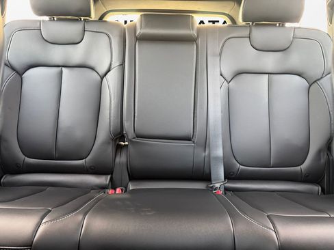 New 2026 Jeep Grand Cherokee Limited w/ Limited Altitude Package image 16