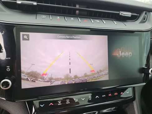 New 2026 Jeep Grand Cherokee L Limited AWD/4WD image 31