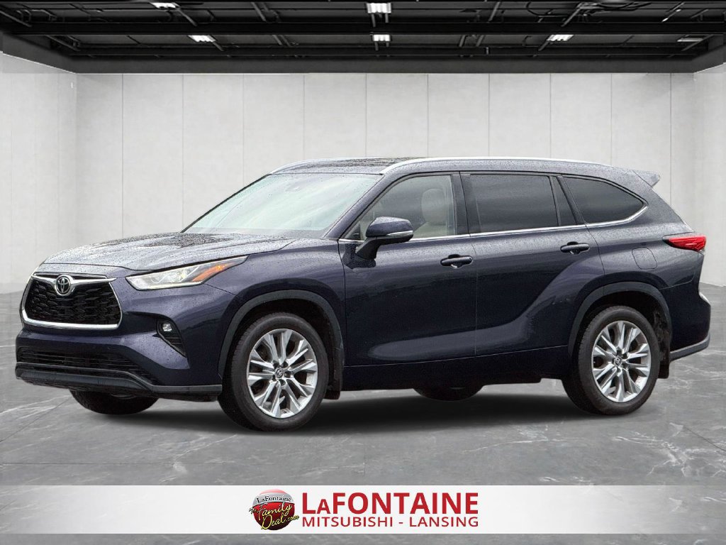 Used 2023 Toyota Highlander Limited AWD/4WD image 1