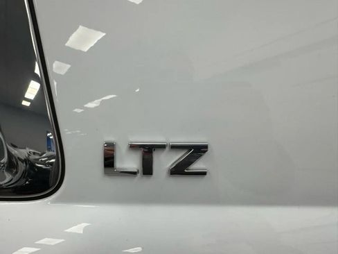 Used 2016 Chevrolet Suburban LTZ AWD/4WD image 37