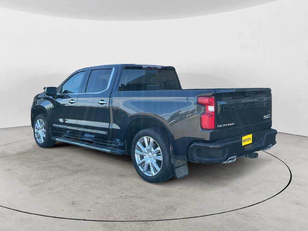Certified 2023 Chevrolet Silverado 1500 High Country w/ High Country Premium Package AWD/4WD image 11