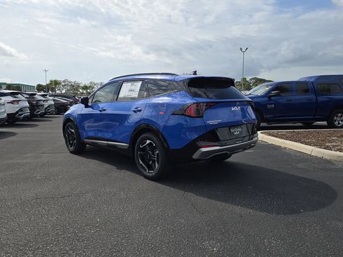 New 2026 Kia Sportage SX image 6