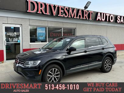 Used 2020 Volkswagen Tiguan SE w/ Panoramic Sunroof Package