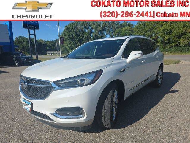 Used 2018 Buick Enclave Avenir w/ Avenir Technology Package AWD/4WD image 3