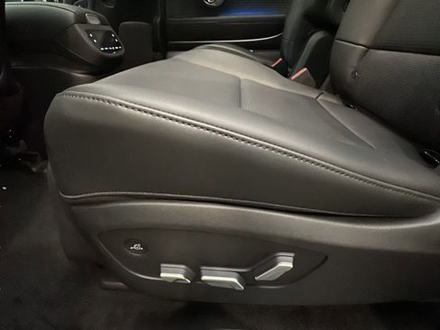 New 2026 Hyundai Ioniq 9 Limited image 14