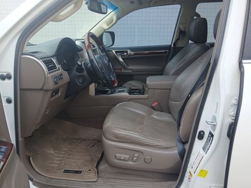 Used 2013 Lexus GX 460 image 8