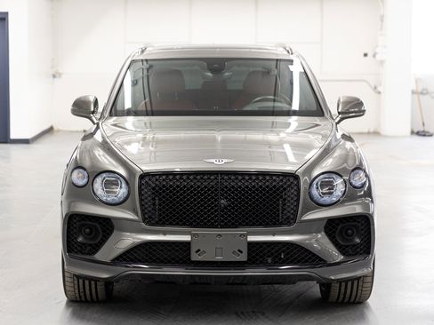 Used 2021 Bentley Bentayga image 4