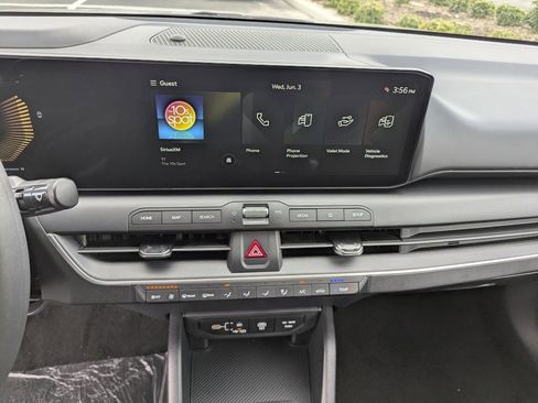 New 2026 Kia K4 FWD image 21