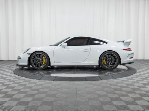 Certified 2014 Porsche 911 GT3 image 2