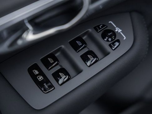 New 2026 Volvo XC90 B6 Ultra image 39