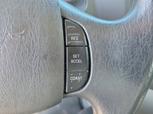 Used 2012 Ford E-350 and Econoline 350 XL w/ PWR Windows & Locks Group image 26