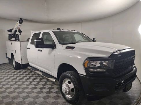 Used 2024 RAM 3500 Tradesman AWD/4WD image 1