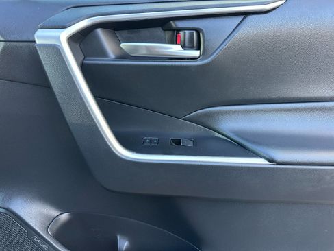Used 2023 Toyota RAV4 XLE Premium image 20