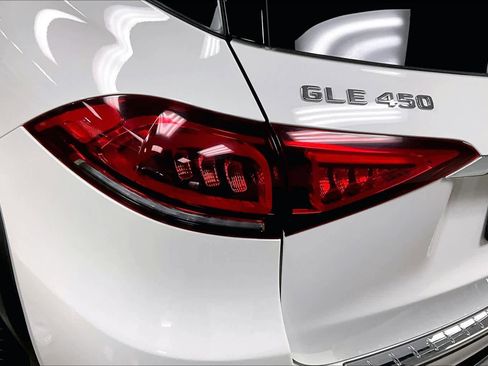 Used 2022 Mercedes-Benz GLE 450 4MATIC image 28