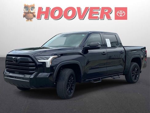 Used 2024 Toyota Tundra SR5 w/ SR5 Convenience Package AWD/4WD image 5