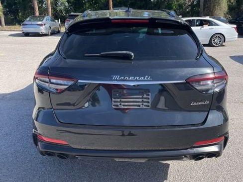 Used 2022 Maserati Levante Modena image 3
