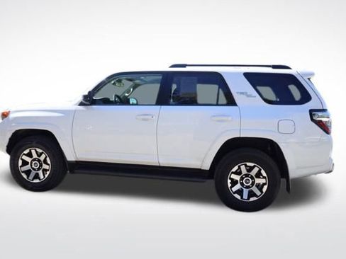 Used 2024 Toyota 4Runner TRD Off-Road image 5