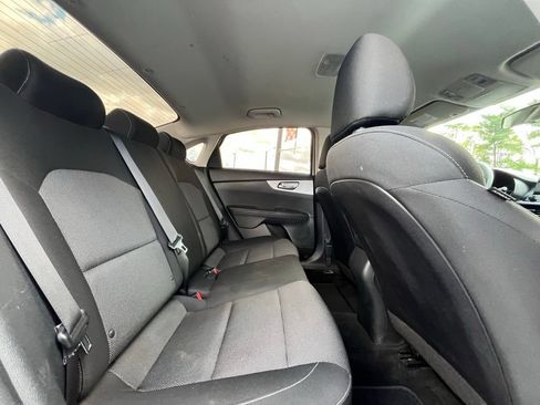 Used 2022 Kia Forte LXS FWD image 28