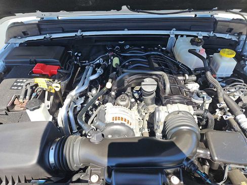 Used 2022 Jeep Gladiator Sport image 32