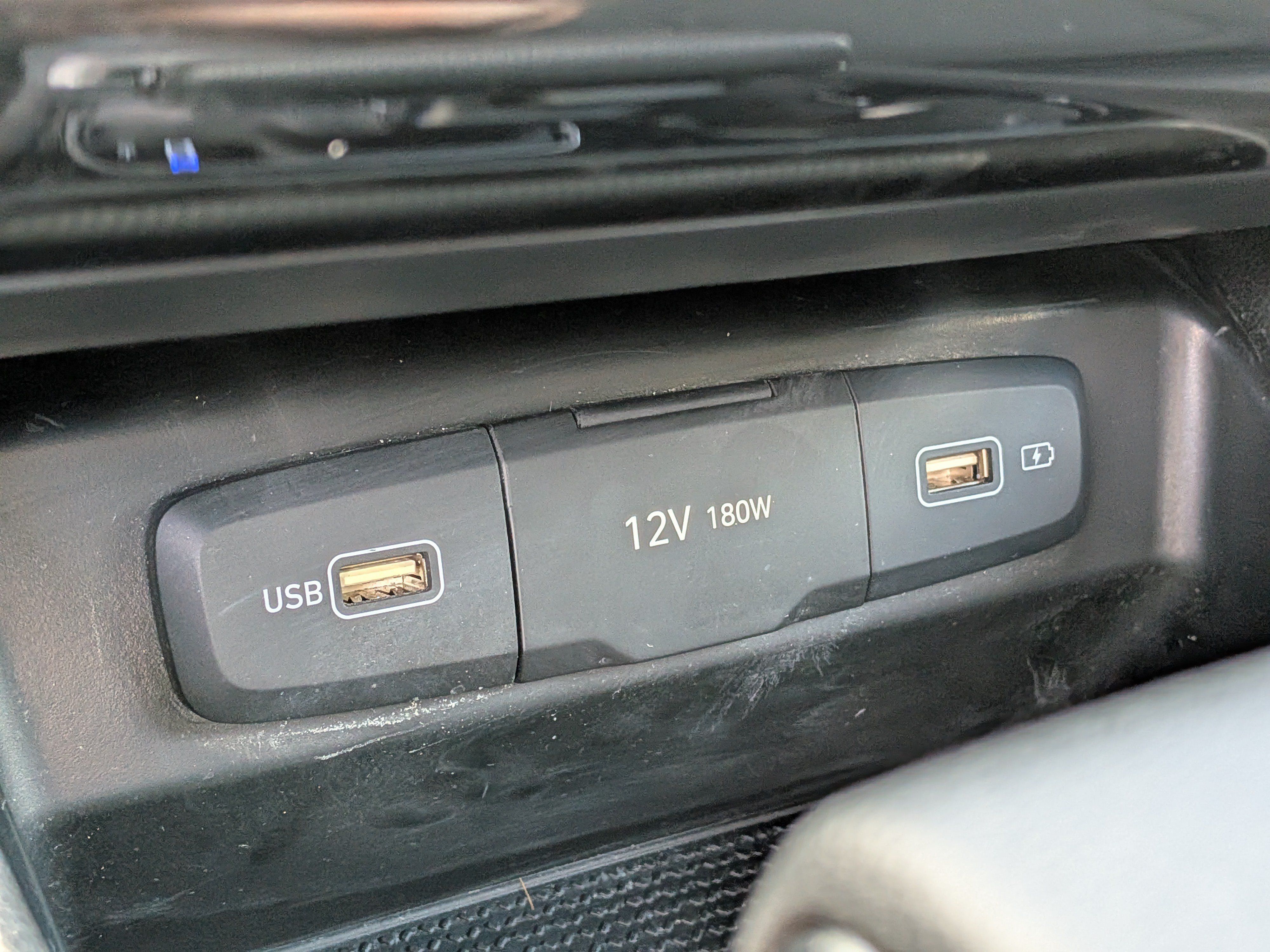 Used 2024 Hyundai Santa Cruz SE FWD image 28