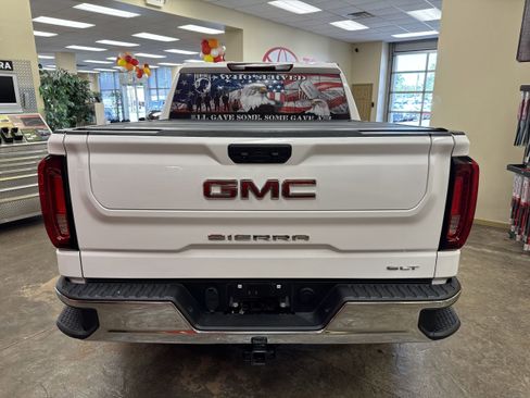 Used 2023 GMC Sierra 1500 SLT w/ SLT Premium Package image 10
