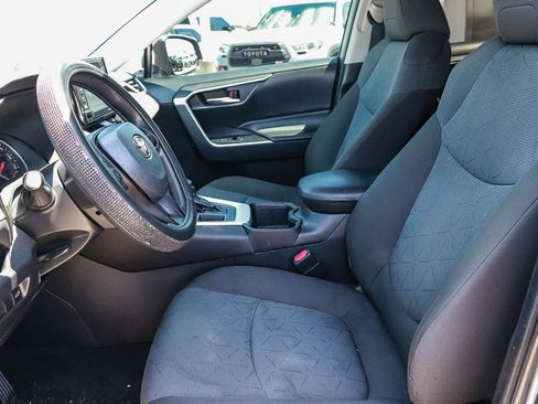 Certified 2022 Toyota RAV4 XLE w/ Convenience Package FWD image 18