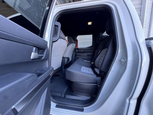 Used 2025 Toyota Tacoma TRD Off-Road image 13