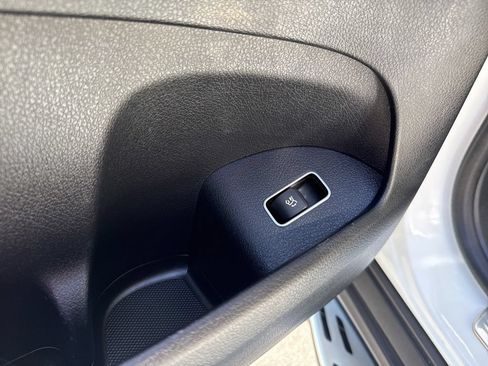 Used 2023 Mercedes-Benz GLE 450 4MATIC image 19