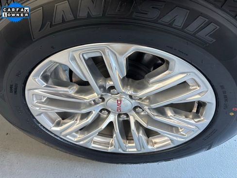 Used 2024 GMC Yukon SLT image 11