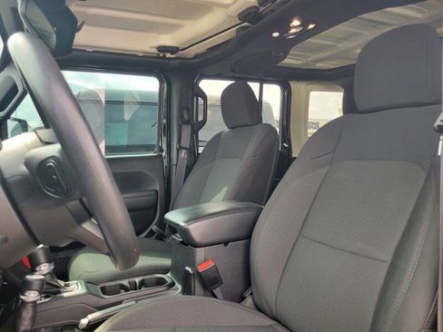 Used 2023 Jeep Wrangler Unlimited Sport AWD/4WD image 13