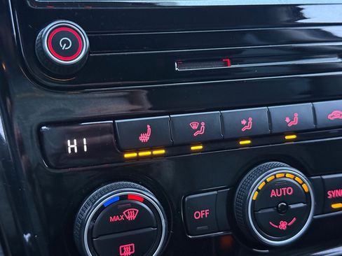 Used 2020 Volkswagen Passat 2.0T SE w/ Sunroof Package image 26