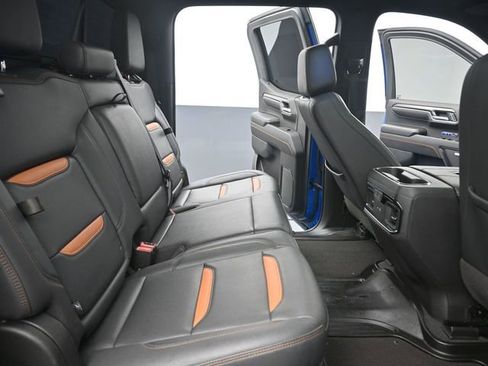 Used 2022 GMC Sierra 1500 AT4 w/ AT4 Premium Package image 14