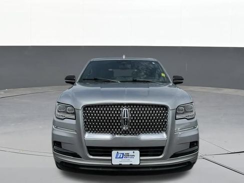 Used 2023 Lincoln Navigator Reserve AWD/4WD image 10
