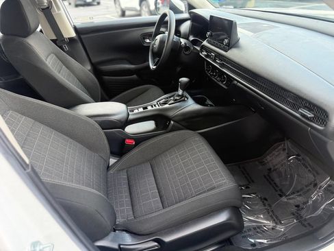 Used 2024 Honda HR-V LX image 23
