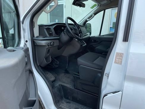 Used 2025 Ford Transit 250 Low Roof w/ Exterior Upgrade Package RWD image 9