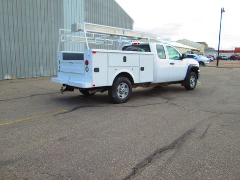 Used 2012 Chevrolet Silverado 2500 W/T image 3