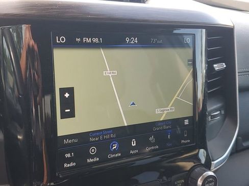 Used 2019 RAM 1500 Laramie AWD/4WD image 27