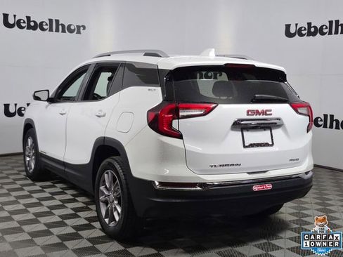 Used 2024 GMC Terrain SLT AWD/4WD image 5