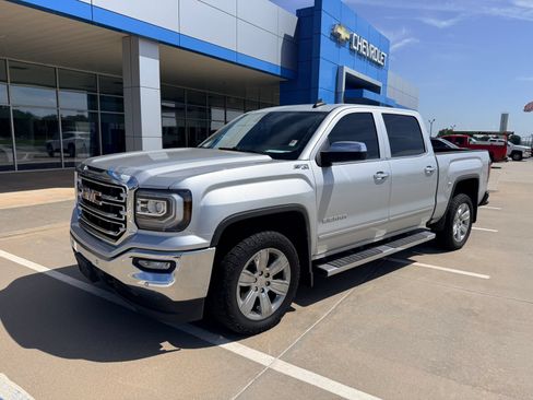 Used 2017 GMC Sierra 1500 SLT AWD/4WD image 2