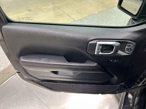 Used 2022 Jeep Wrangler Unlimited Rubicon w/ Dual Top Group image 12