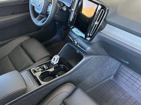 New 2026 Volvo XC40 B5 Plus w/ Protection Package Premier image 15